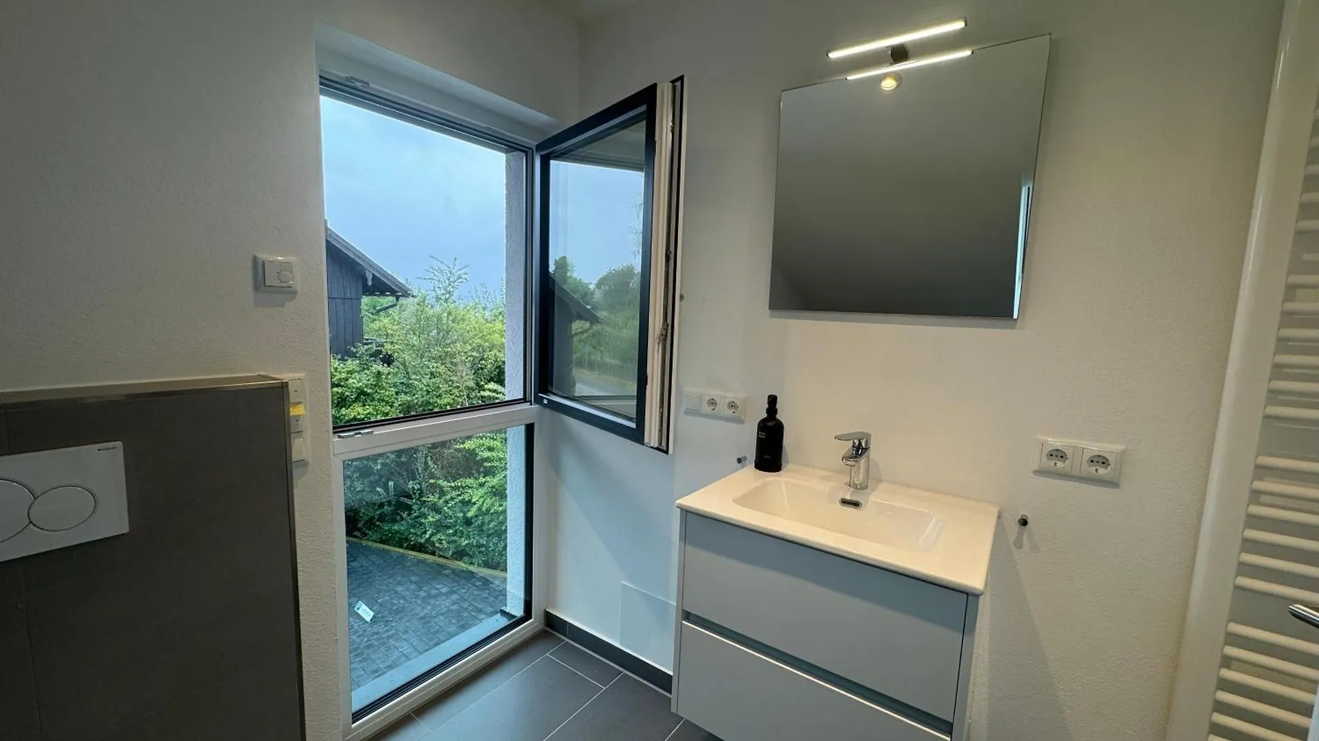 Liboria I Stylische Maisonette Wohnung Alpenblick I 4Min Zum See Uffing Διαμέρισμα